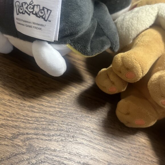 Pokemon Plush Emolca New Eevee NWOT Stuffed Animal Plush Toy Doll 9” - Picture 8 of 8